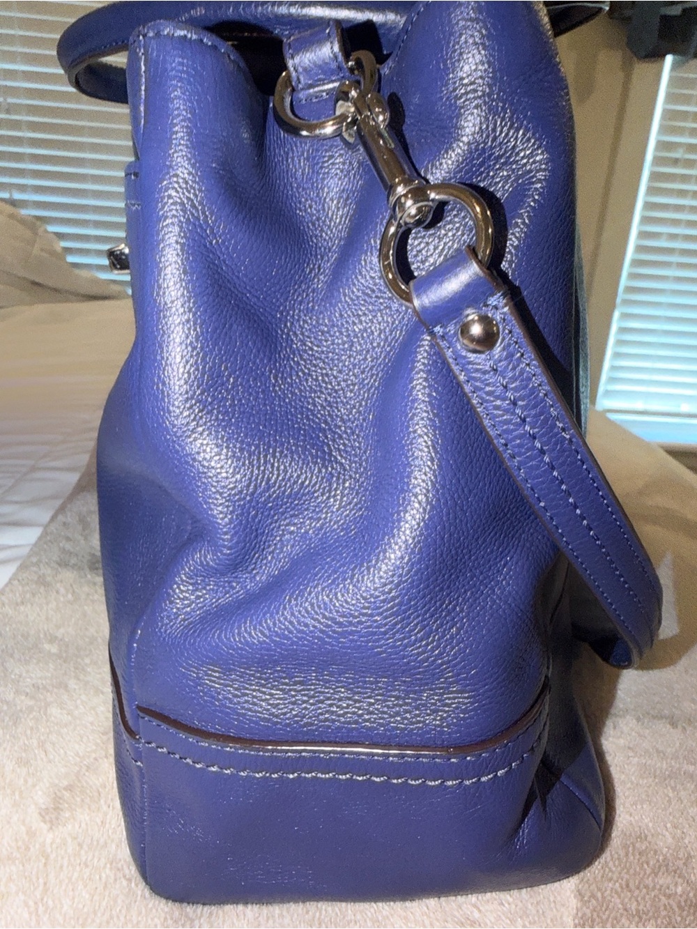 Coach Park Carryall Blue Leather and Emerald lining. - Picture 4 of 13